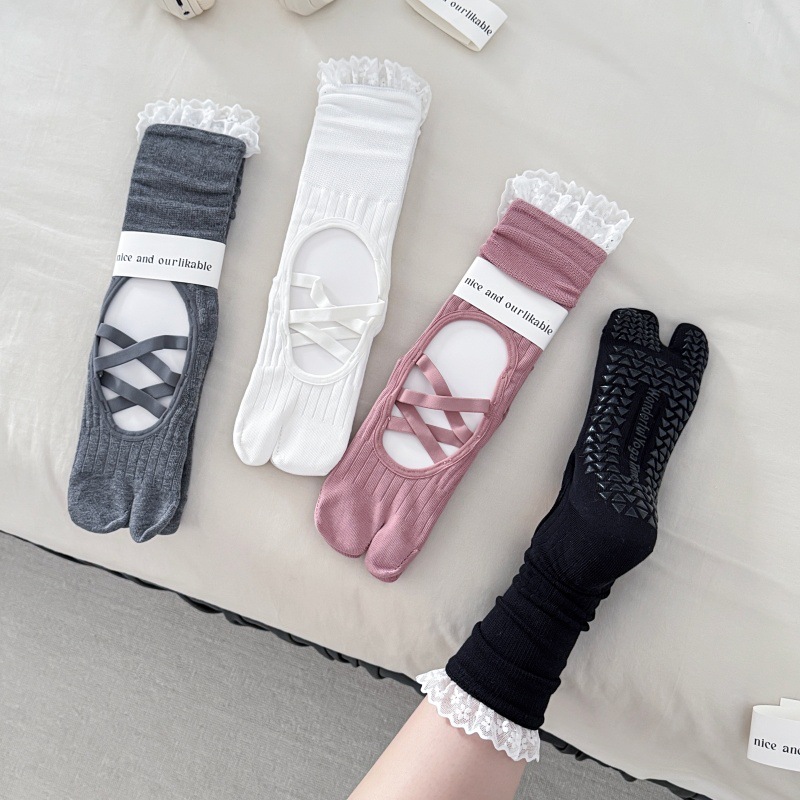 Kaus Kaki Yoga dengan Hiasan R - Yoga Mat ulasan dan harga