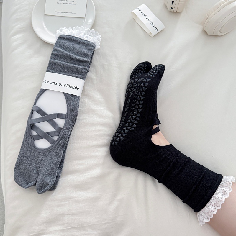 Kaus Kaki Yoga dengan Hiasan R - Yoga Mat ulasan dan harga