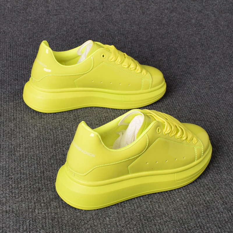 Sepatu Kasual Putih Berlapis 2 - Skateboard ulasan dan harga