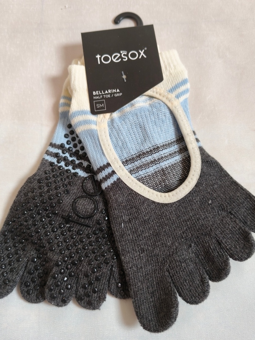 Kaus Kaki Yoga dengan Lima Jar - Yoga Mat ulasan dan harga