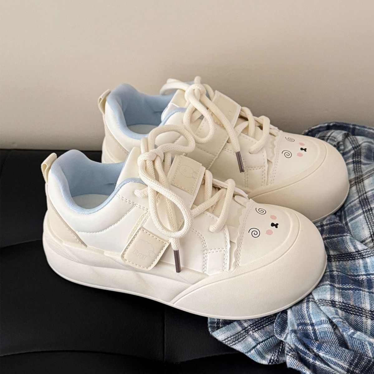 Sepatu Kanvas Putih Murni Lucu - Skateboard ulasan dan harga